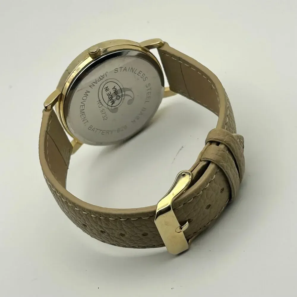 Charming Charlie Stripe Dial Women Quartz Watch Beige Leather Strap New Battery